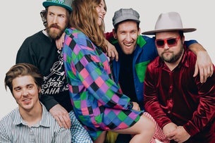 Tae & The Neighborly