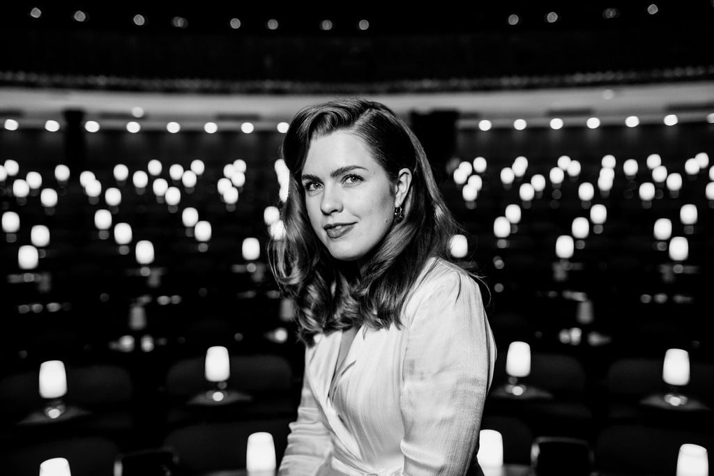 Ekstraforestilling! Sanne Kvitnes: Jul på Teatret