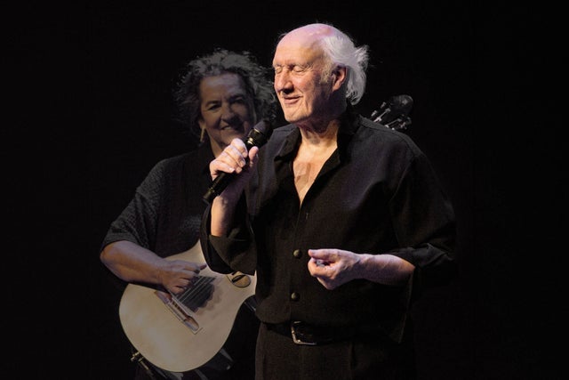Presales to herman van veen: members use these when buying pre-sale tickets