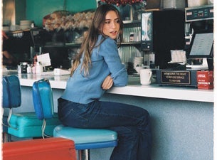 Elle Coves at YES (Pink Room)