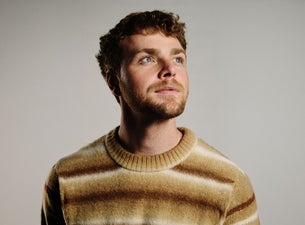 Alex Warren Presents: Little Orphan Alex Live