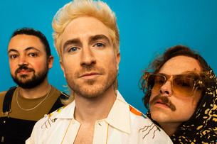 WALK THE MOON