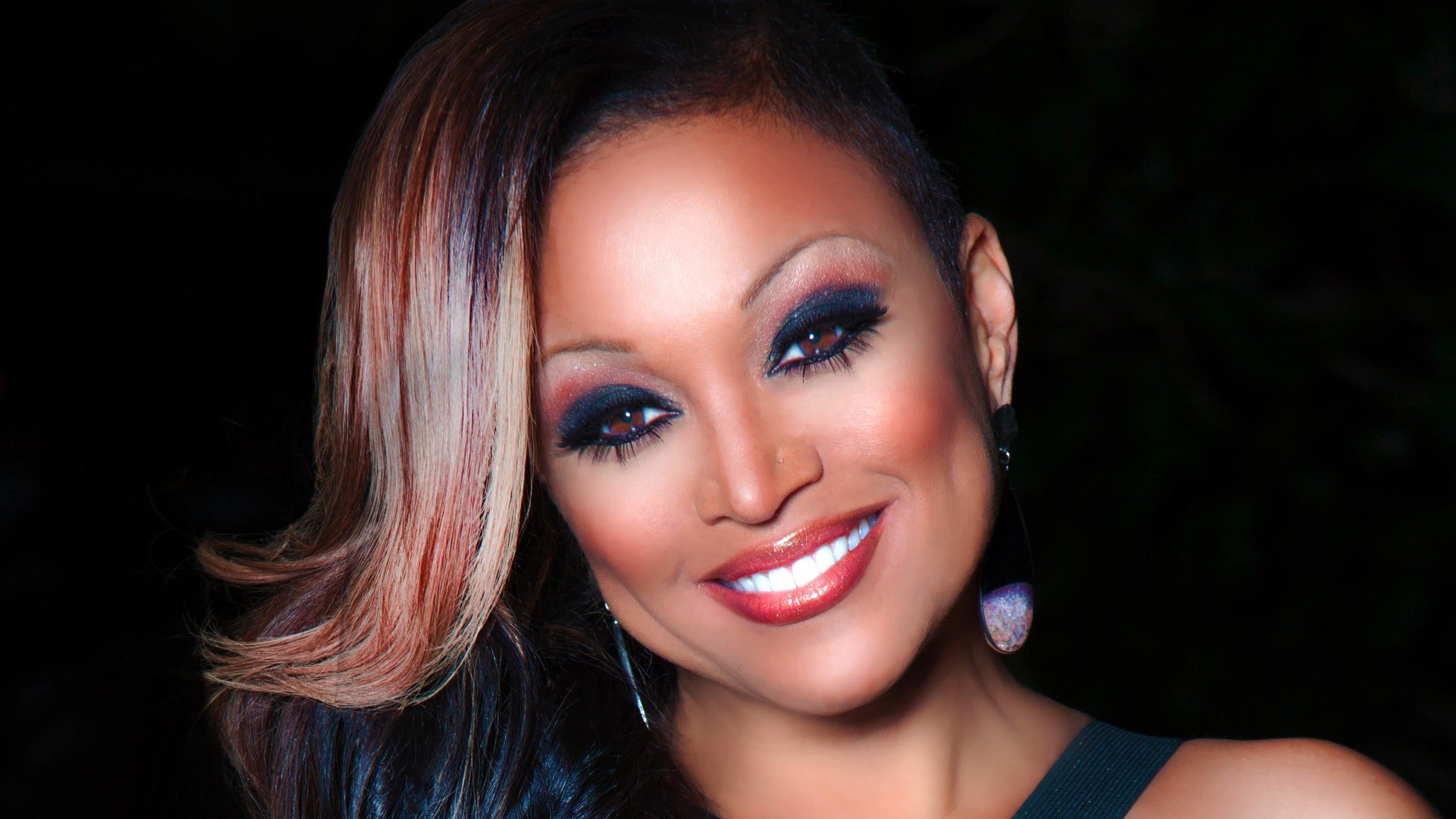 how old is chante moore