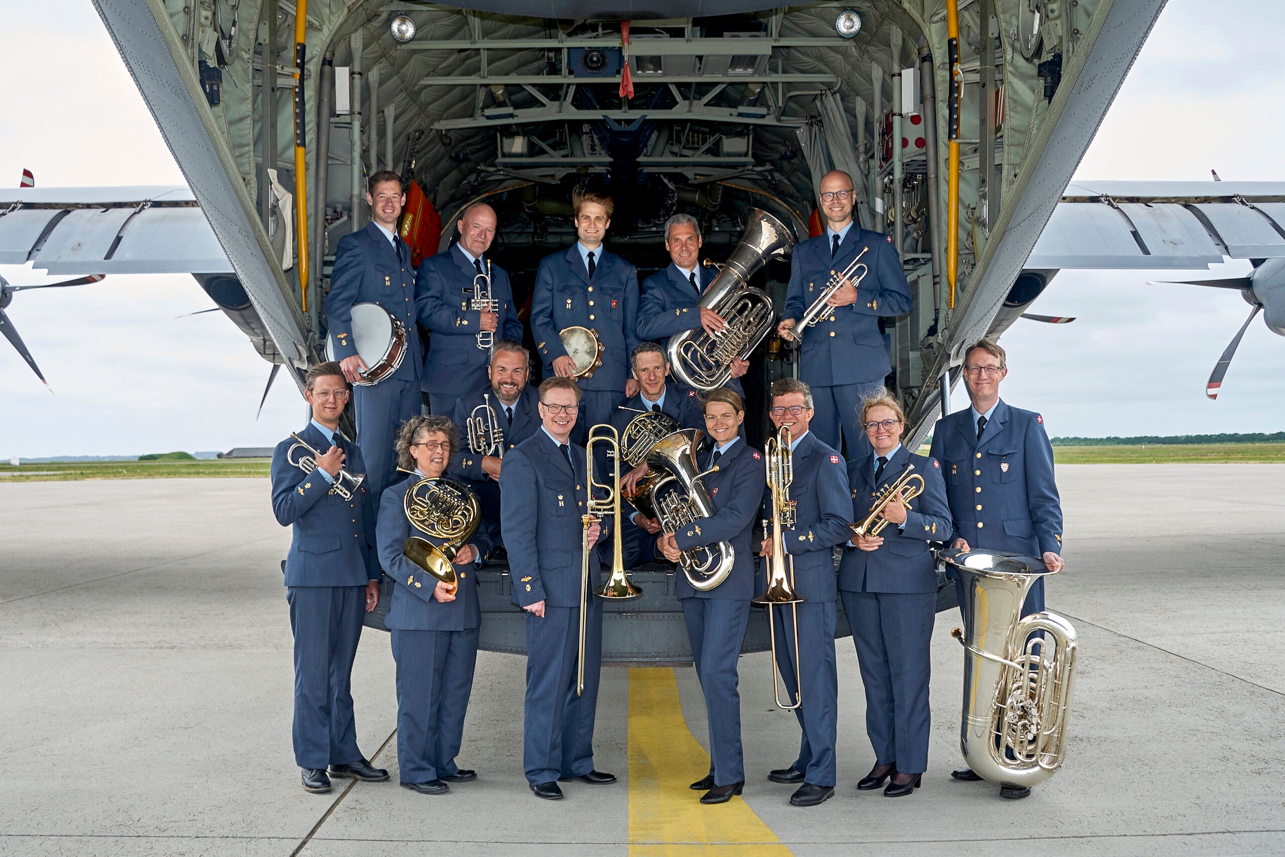 Prinsens Musikkorps + Annette Heick, Jesper Lohmann & Casper Philipson 