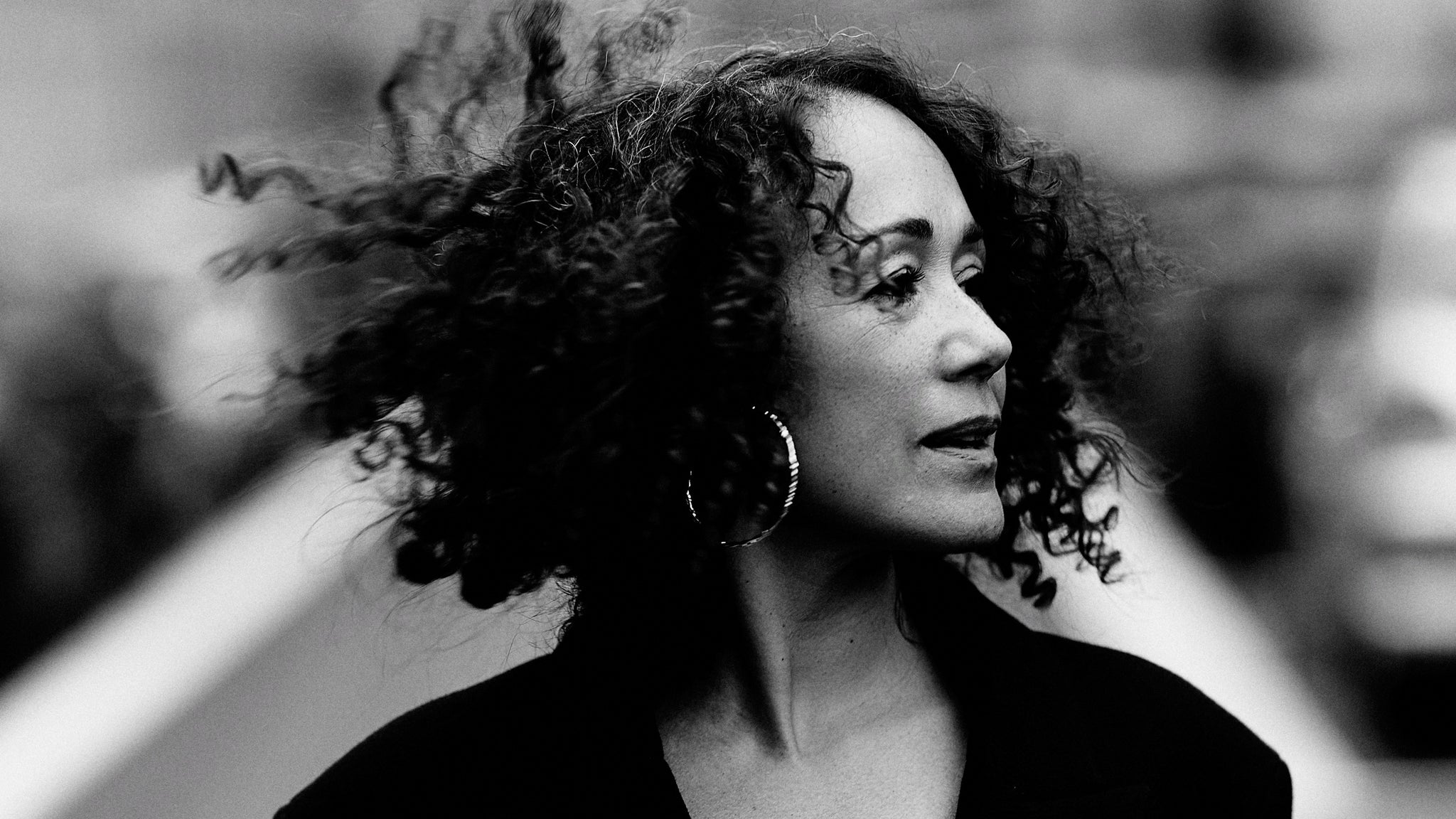 Camille Jones - Women In Office - Ekstra