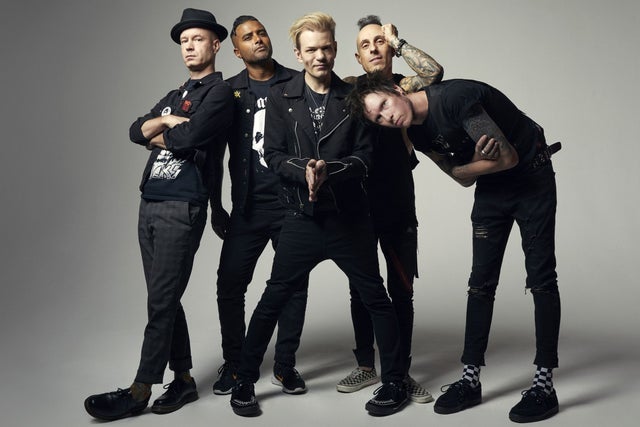 A Conversation With Deryck Whibley of Sum 41