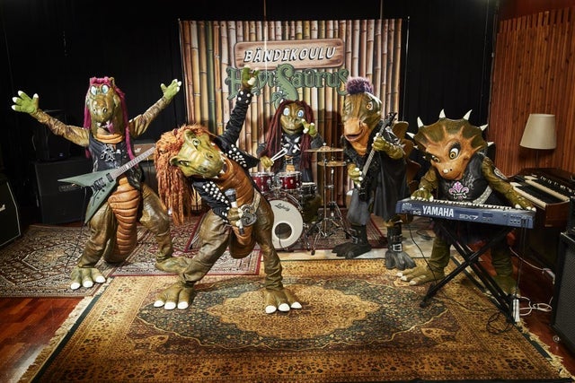 Ticket Reselling HEVISAURUS