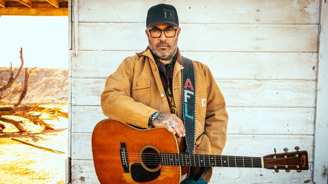 Aaron Lewis & The Stateliners