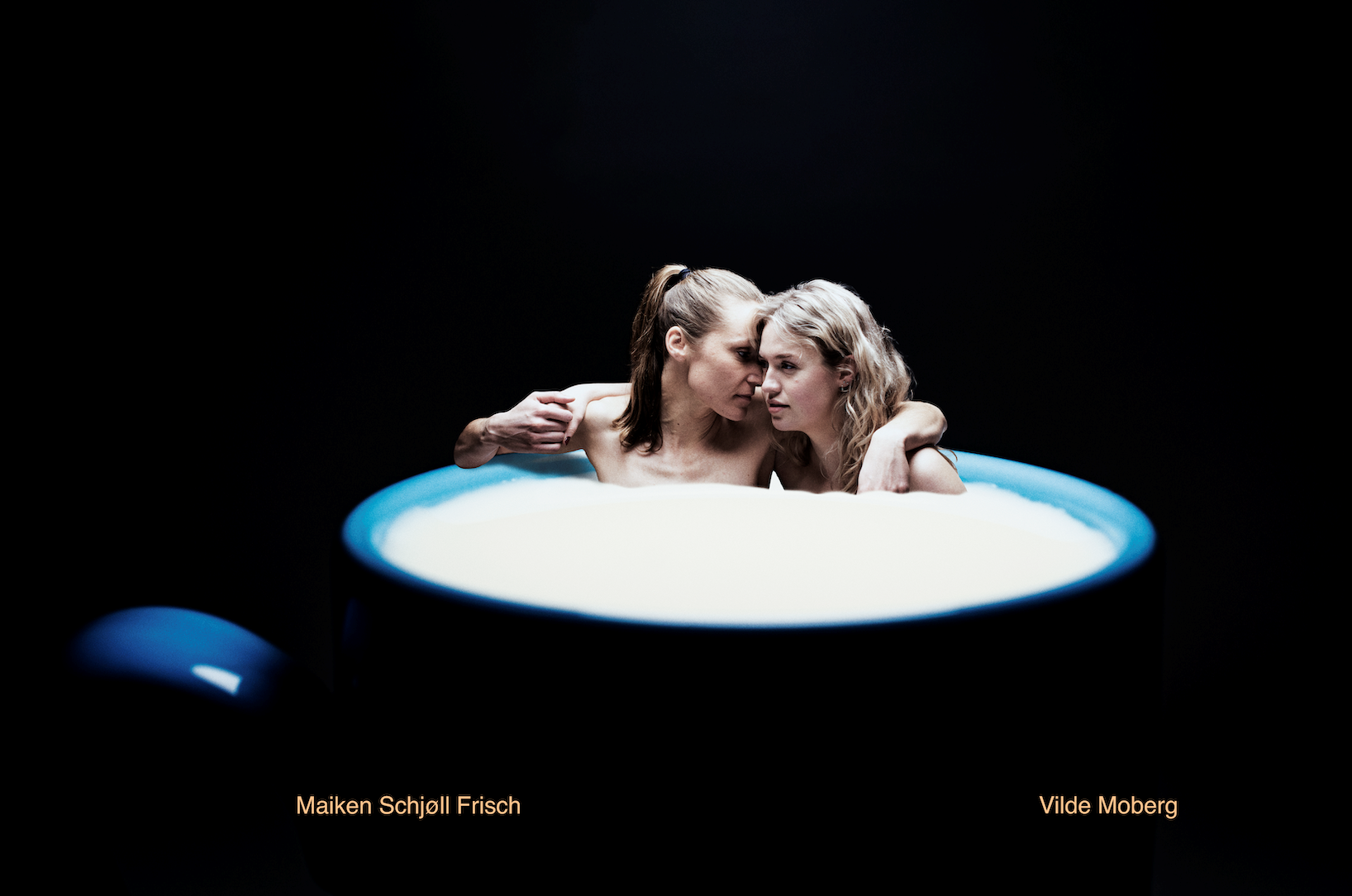 Varm melk med honning in Norway