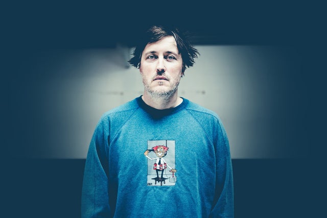 Bjørn Tomren prøver så godt han kan show poster