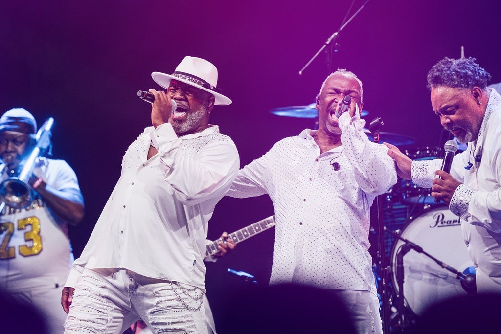 Earth, Wind & Fire Experience By Al McKay