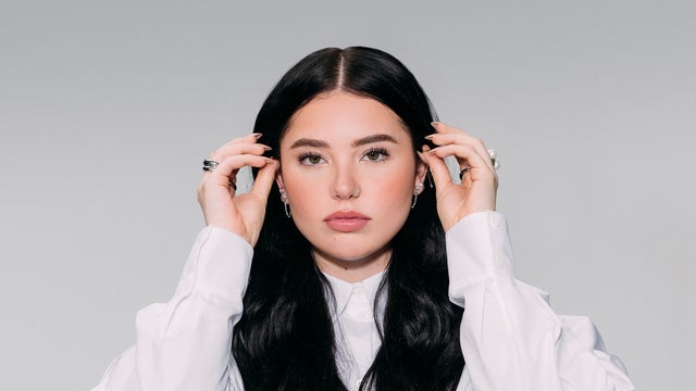 Lauren Spencer Smith – THE ART OF BEING A MESS TOUR in O2 Academy Birmingham 12/10/2025