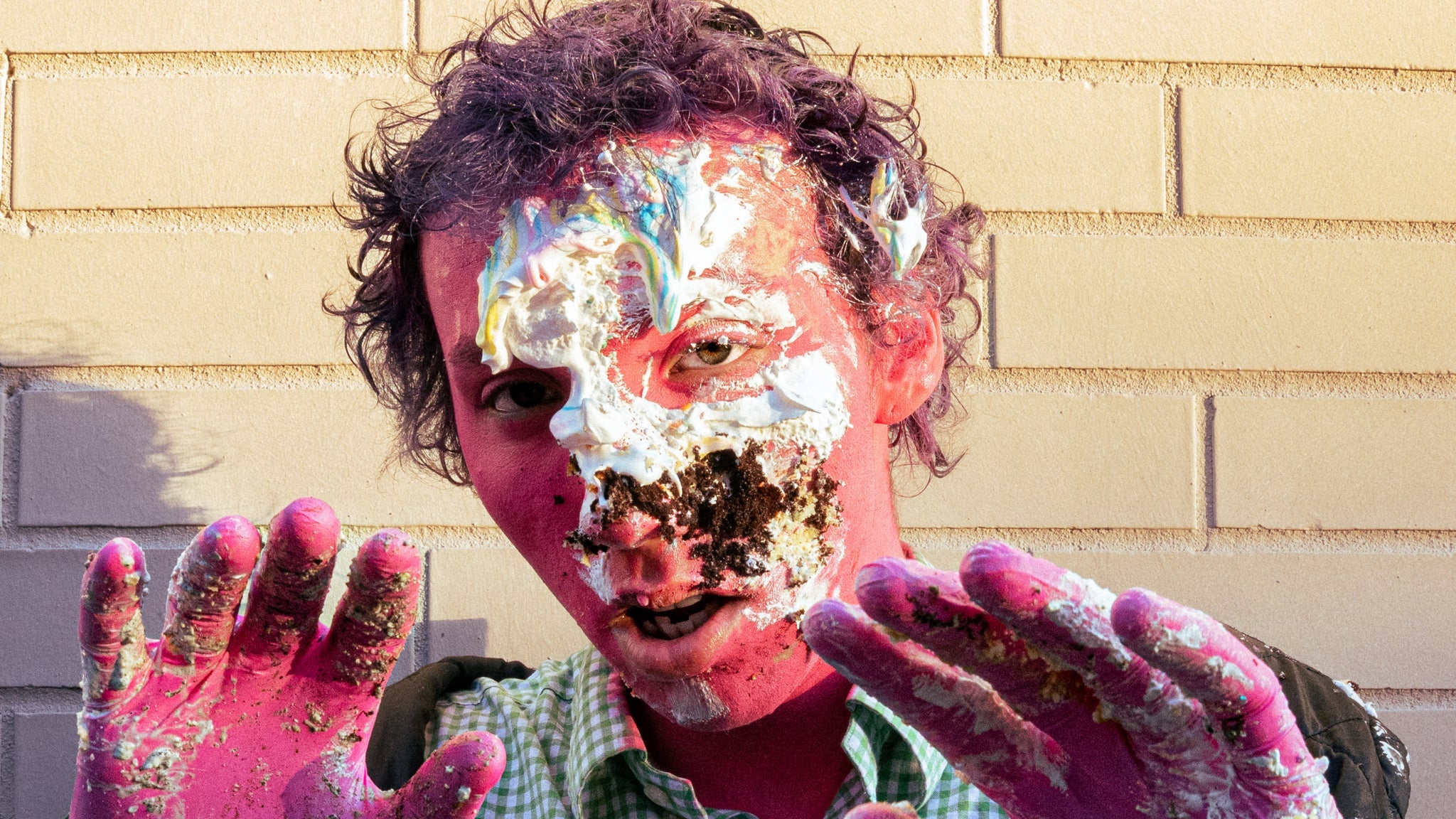 Perry Maysun - A Very Pathetic Tour