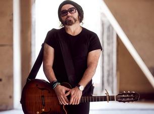 Carlos Varela with special guests