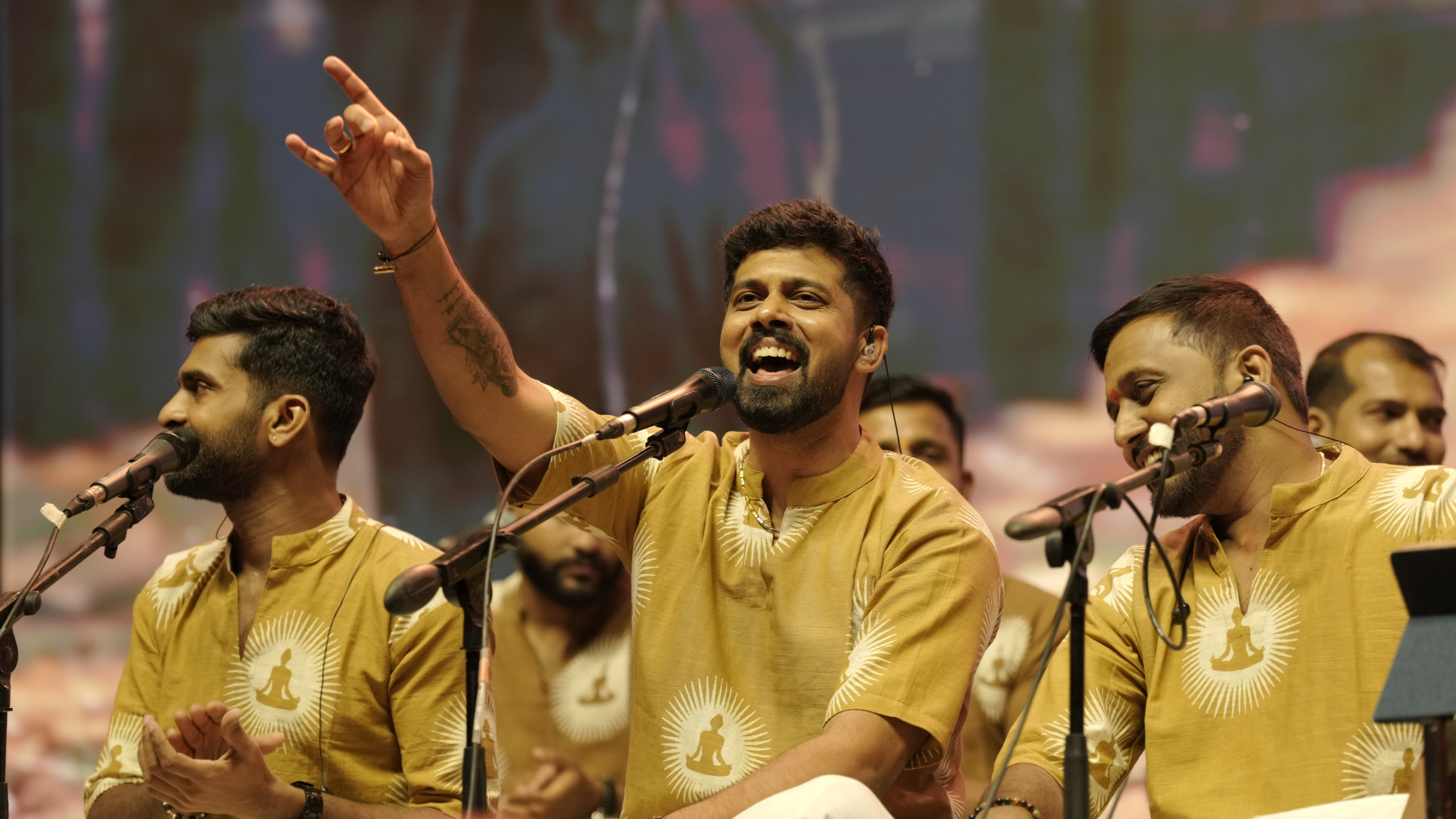 Nandagovindam Bhajans