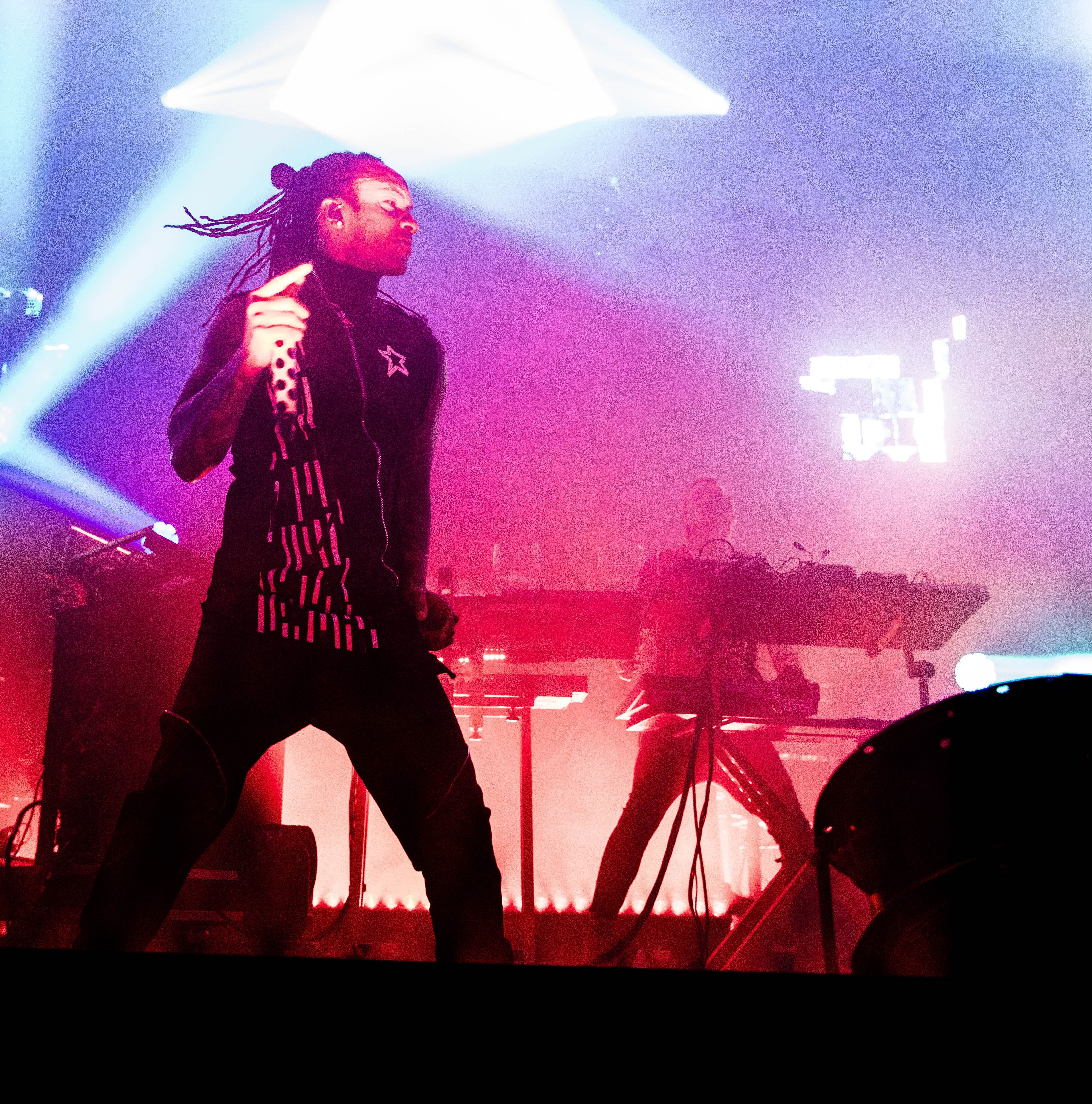 The Prodigy | Vinyl Room Package – 2026-11-17