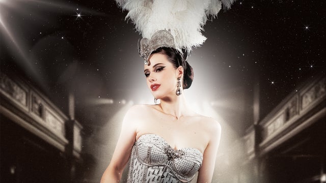 Burlesque with Evana De Lune