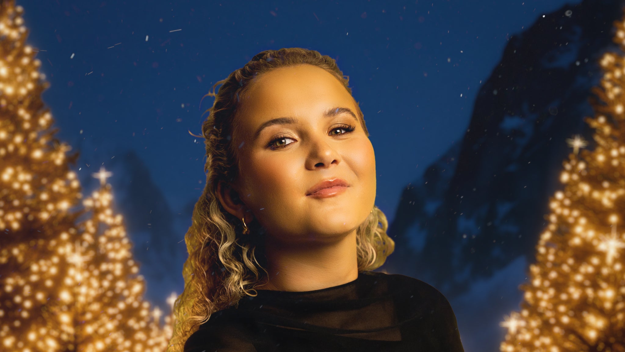 Emma Steinbakken official photo