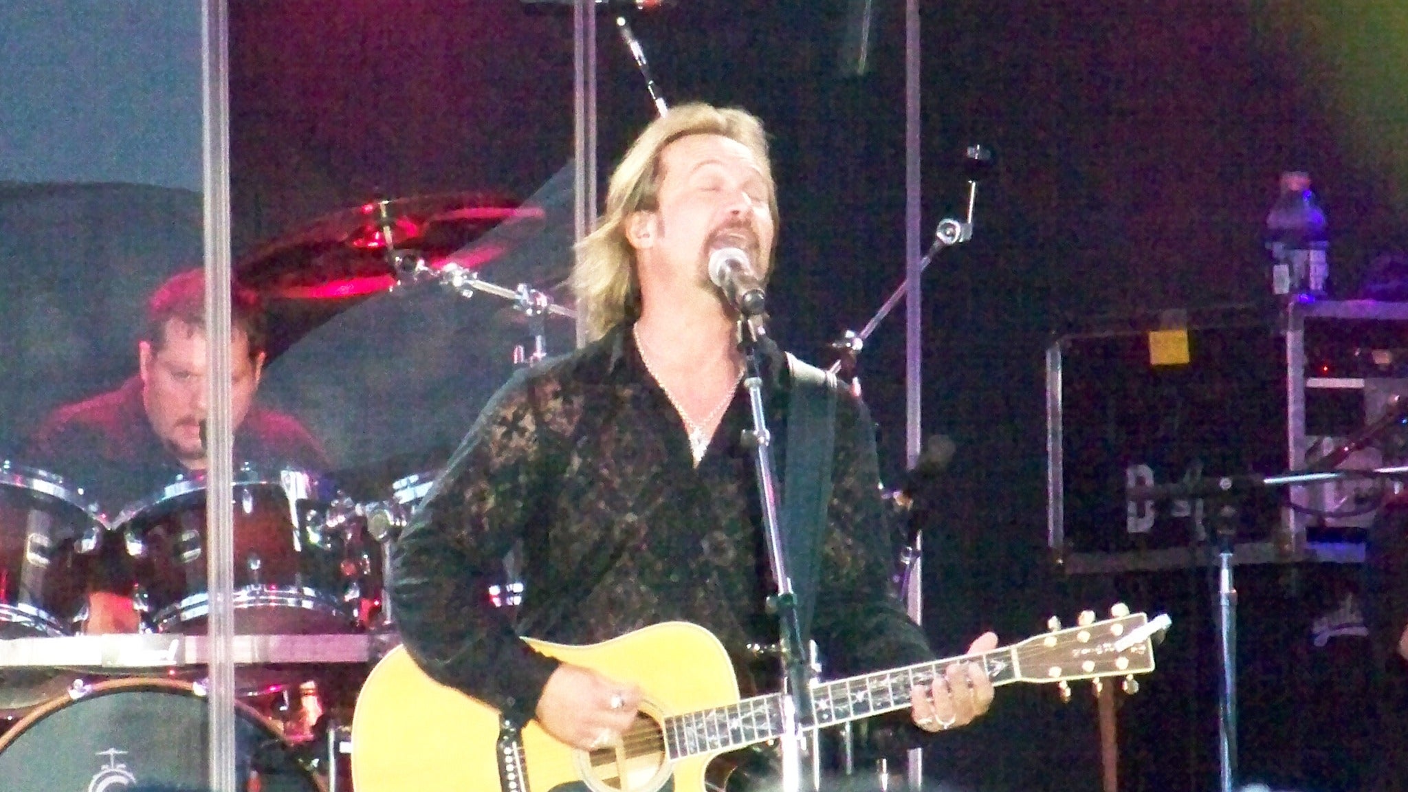 Travis Tritt May 12, 2017 at The Event Center at Hollywood Casino in ...