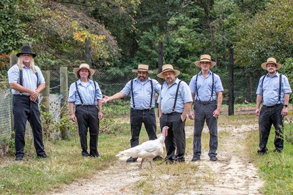 The Amish Outlaws