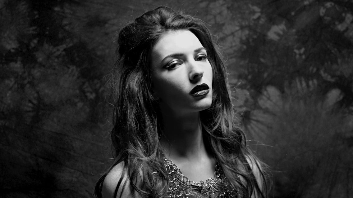 Chrysta Bell