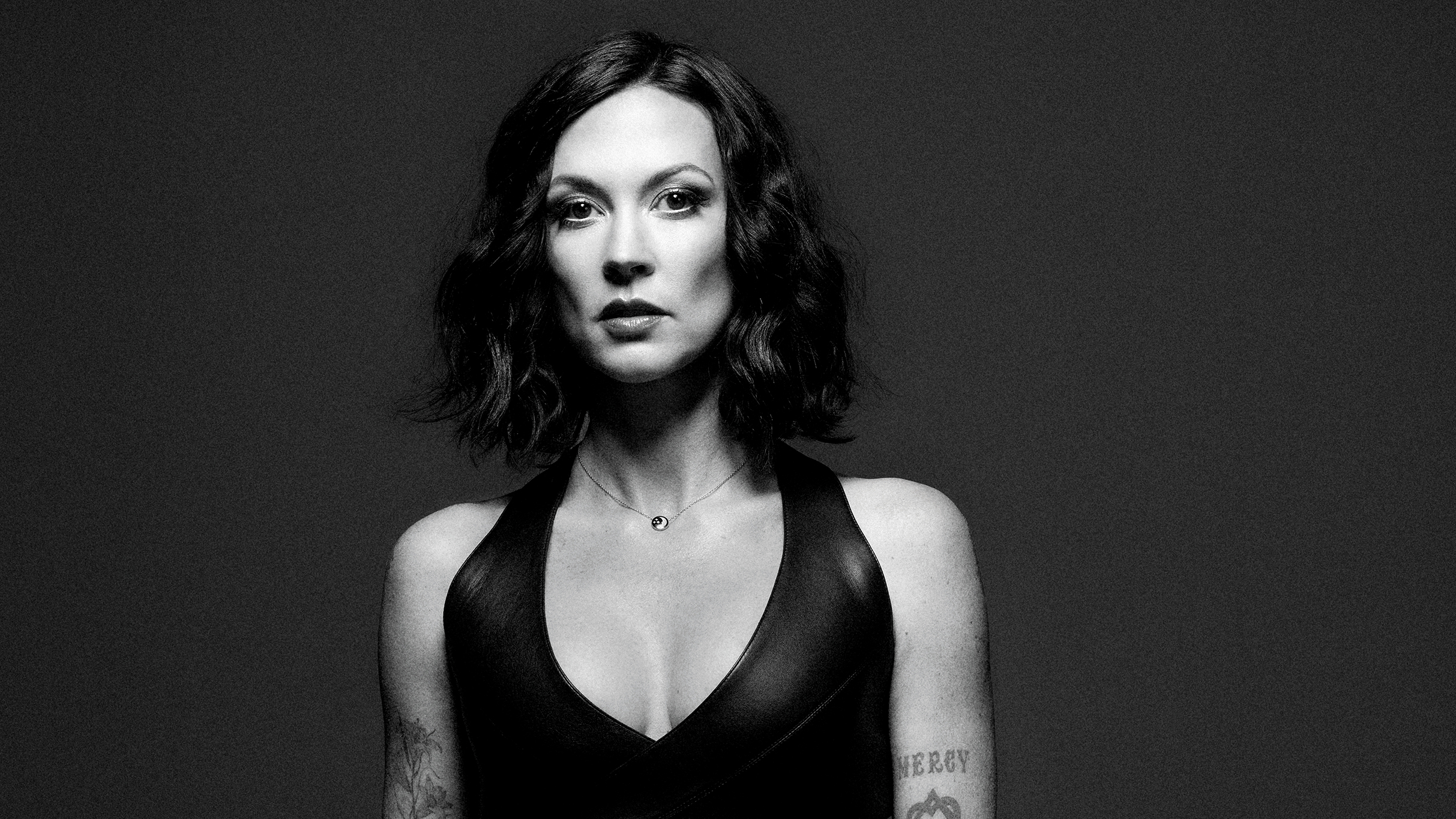 ​Amanda Shires: Off the Record – UNPLUGGED & Untamed