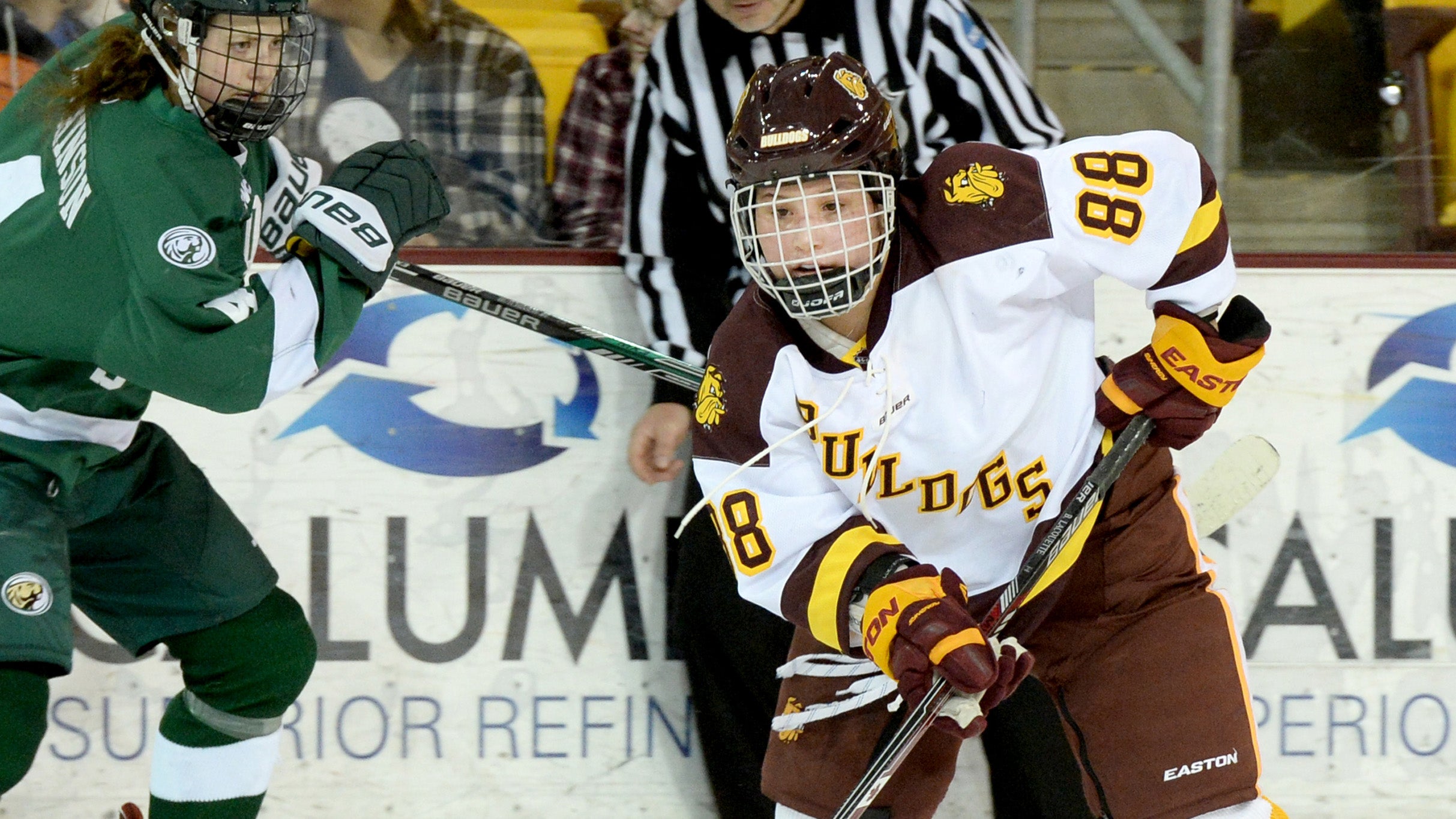 University of Minnesota Duluth Bulldogs Womens Hockey vs. University of St. Thomas Womens Hockey at AMSOIL Arena – Duluth, MN