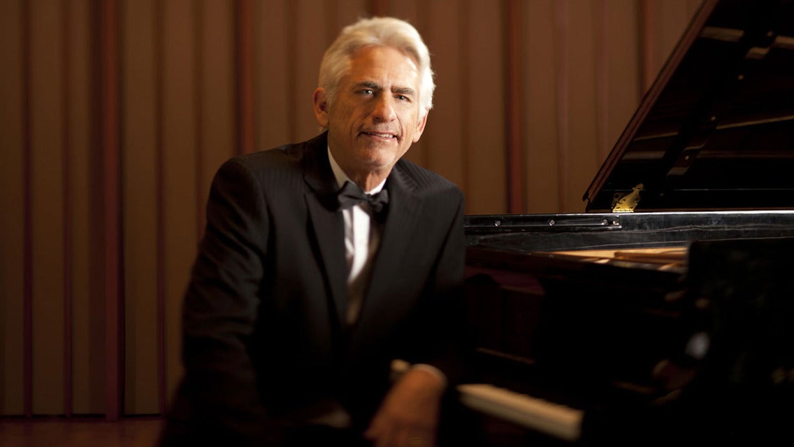 Photo of David Benoit Christmas Tribute to Charlie Brown