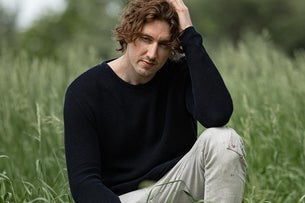 Dean Lewis