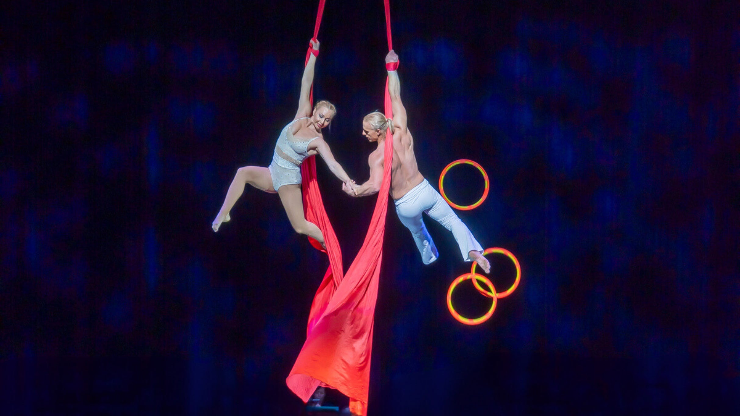 Cirque De La Symphonie at Steven Tanger Center for the Performing Arts – Greensboro, NC