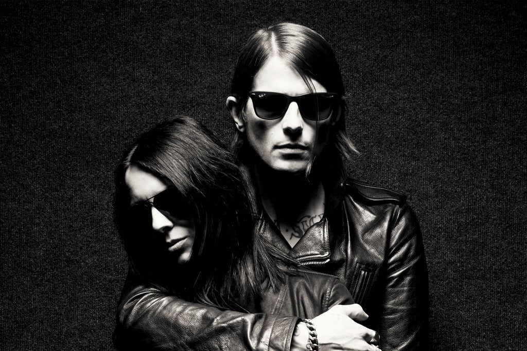 Cold Cave (18+)