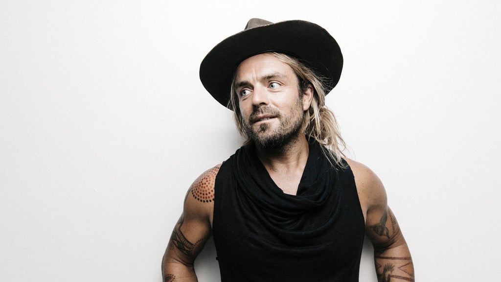 Xavier Rudd live