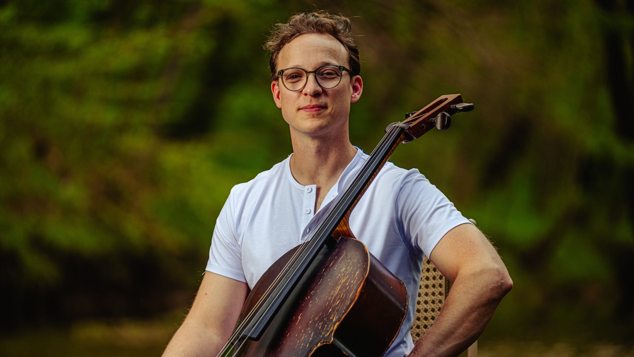 Using concert image Ben Sollee concert image