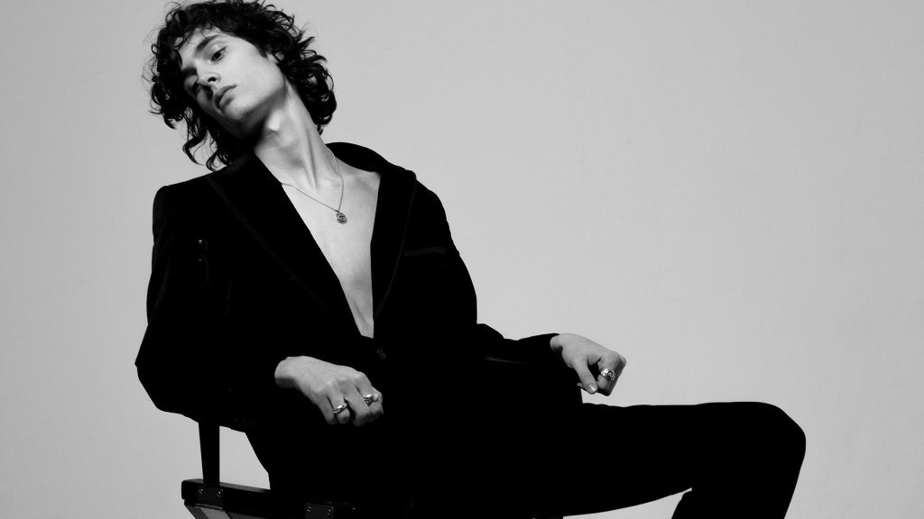 Sombr | Comfort Seats