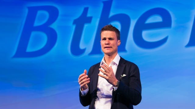 Magisk Show med Henrik Svanekiaer