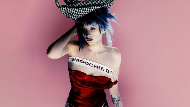 ASHNIKKO - SMOOCHIES TOUR