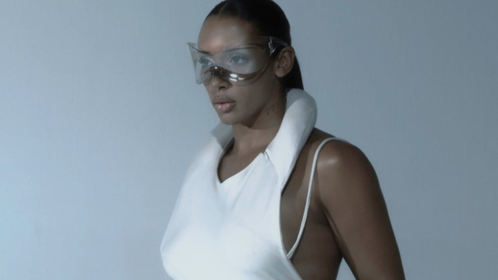 Naomi Sharon - Image 2