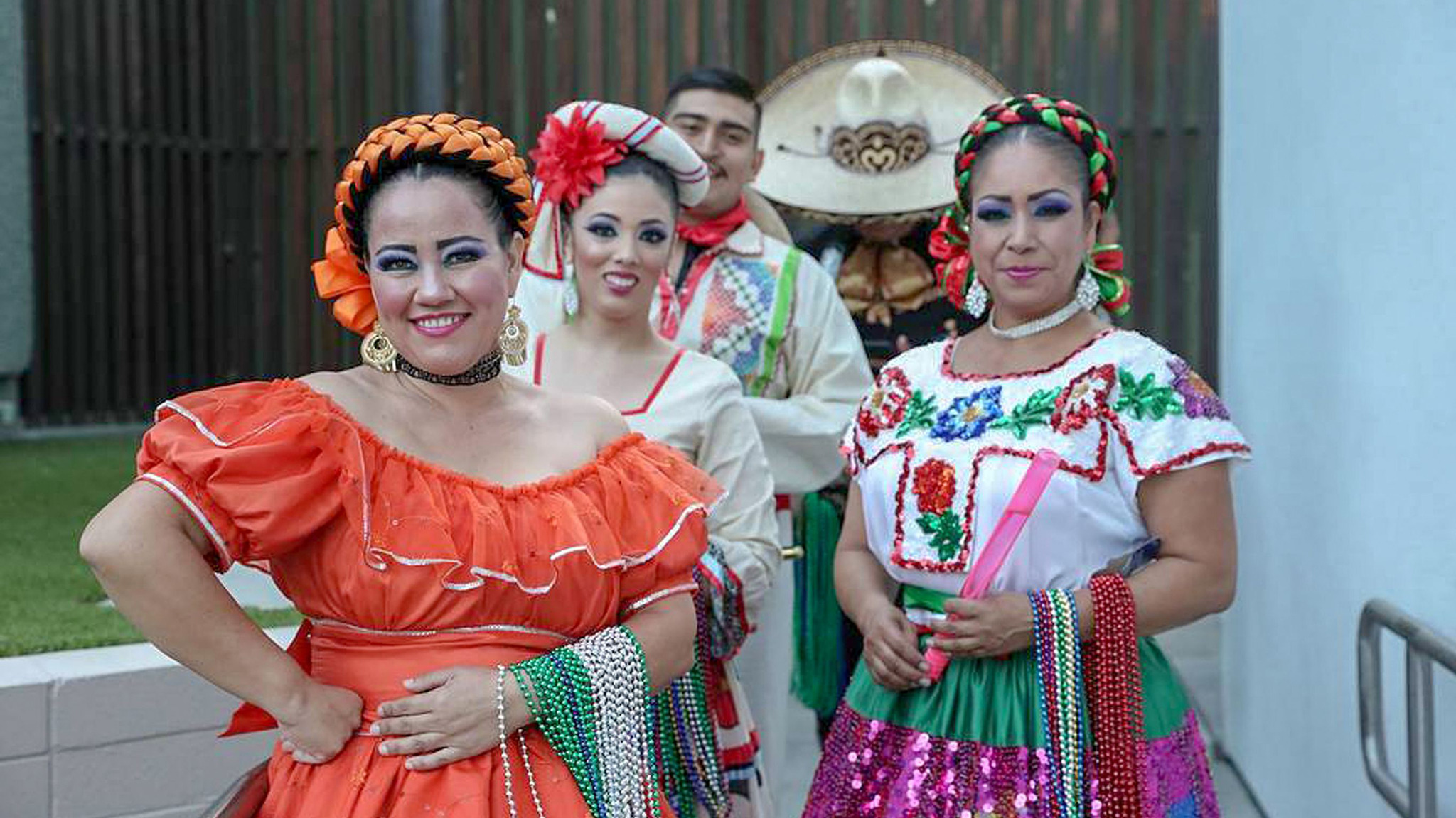 Mi Tierra Ballet Folklorico