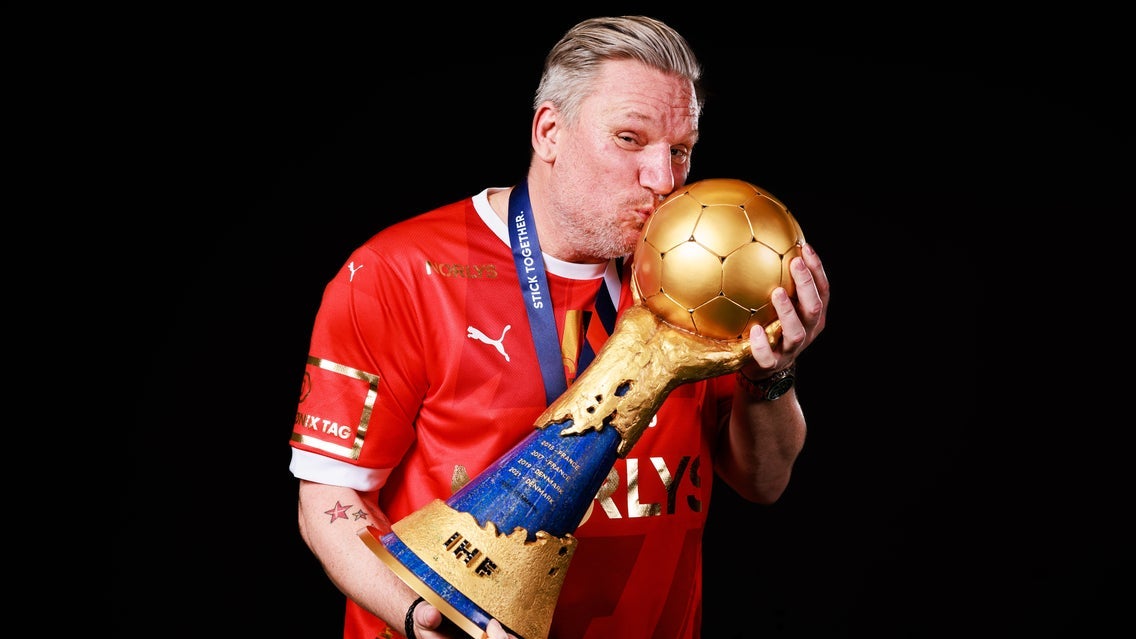 Foredrag med Nikolaj Jacobsen - VERDENS BEDSTE NIKOLAJ event image