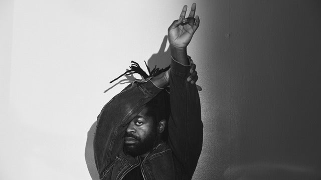 R.LUM.R