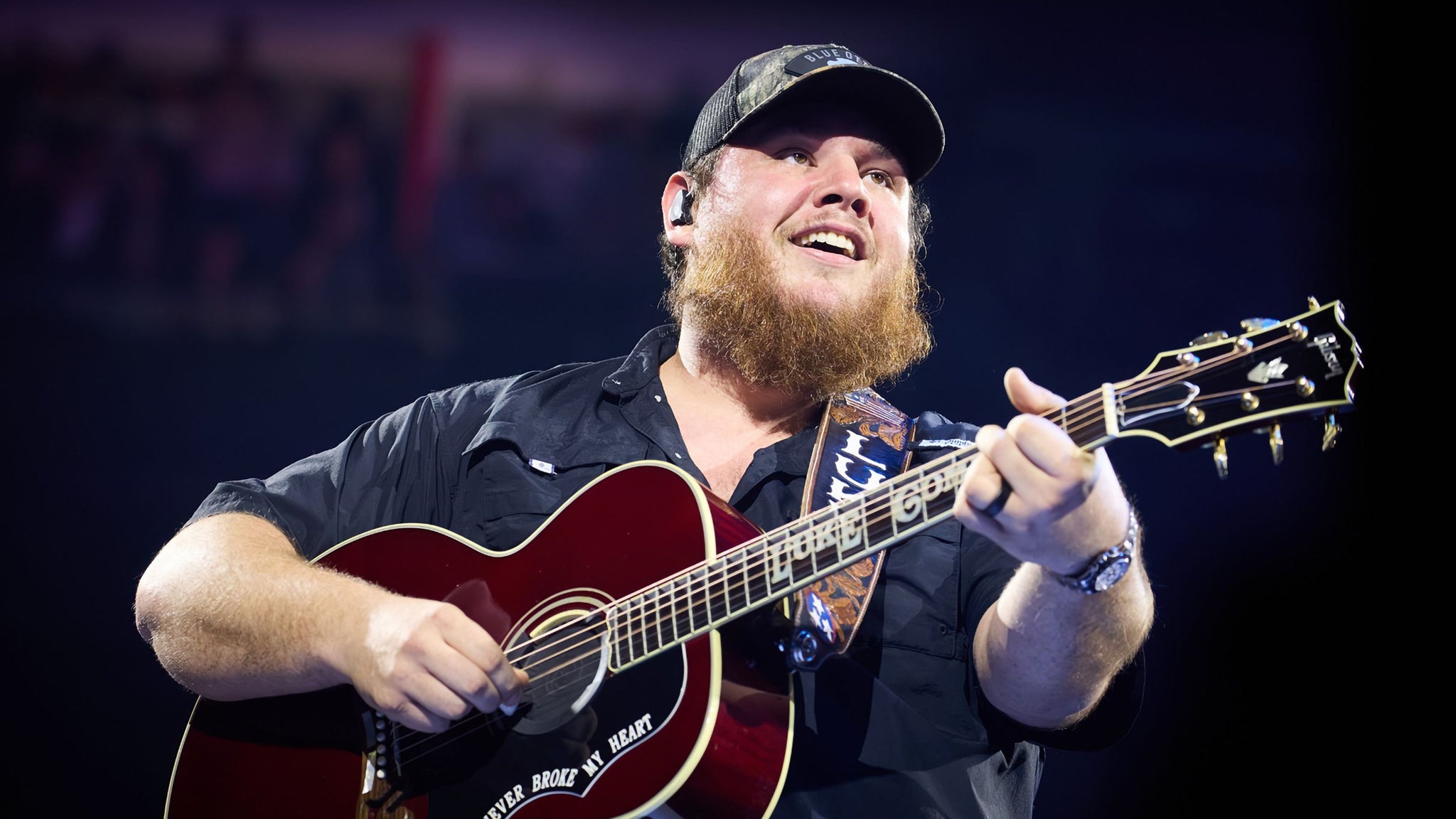 Luke Combs - Growin' Up And Gettin' Old Tour