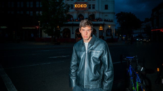 SWIM – DEAR FRIEND (LIVE)