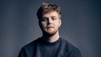 Alex Warren in Australia