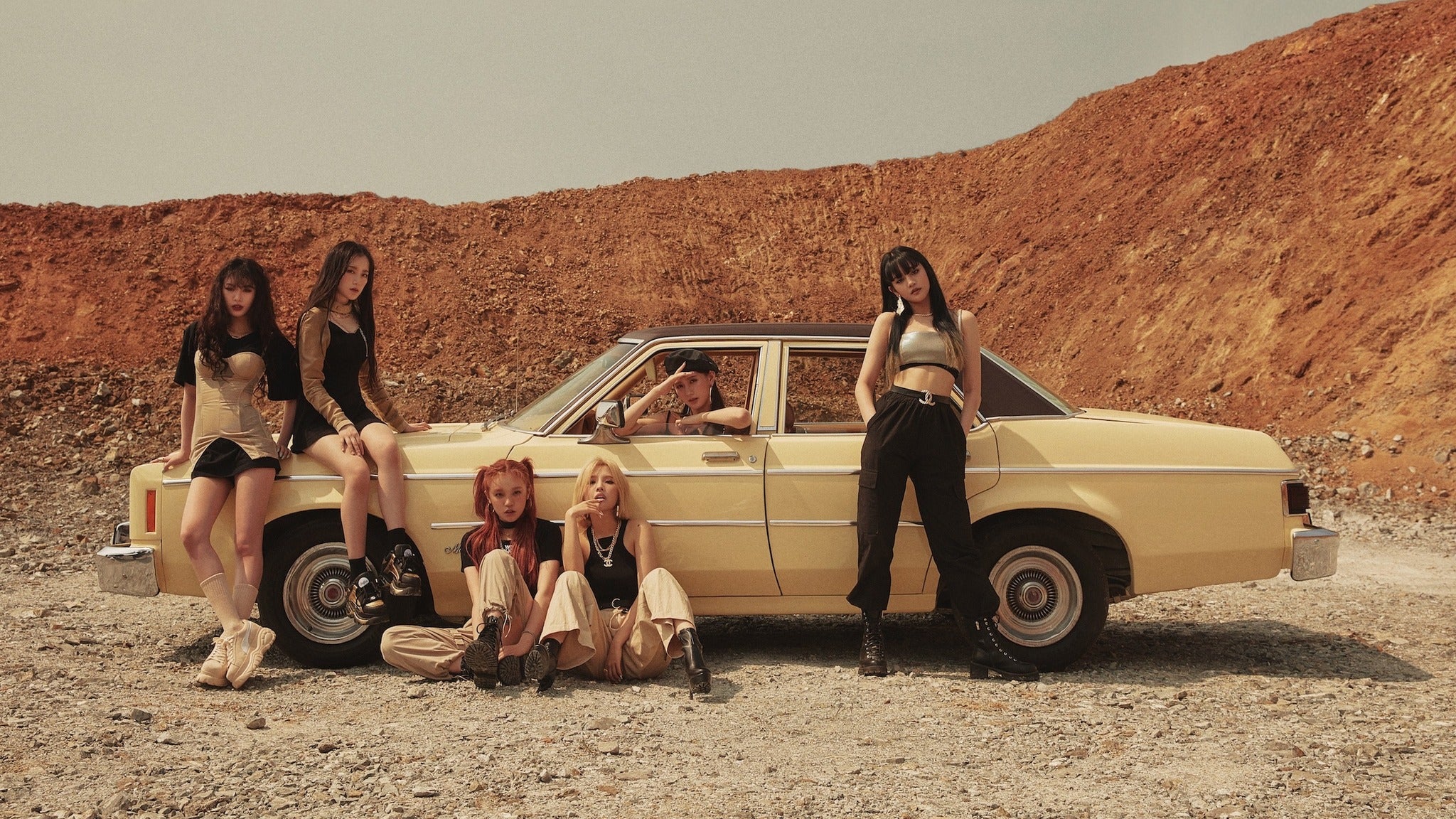 (G)I-DLE at Warfield