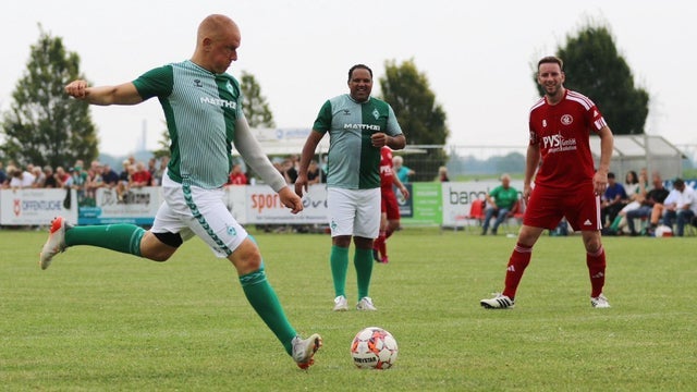 Tradition trifft auf Legenden in Stadion am Klosterholz, Osterholz-Scharmbeck 13/09/2025