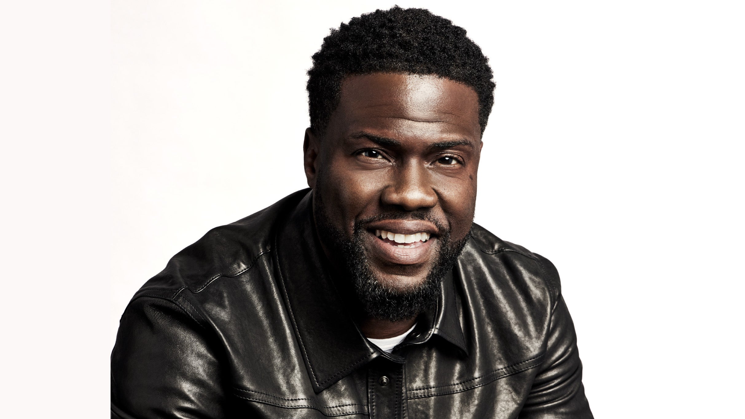 KEVIN HART WORKS OUT NEW JOKES