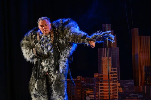 STEWART LEE vs THE MAN-WULF in Dublin: pre-sale passwords STEWART LEE vs THE MAN-WULF in Dublin promotional photo for MCD presale tickets offer