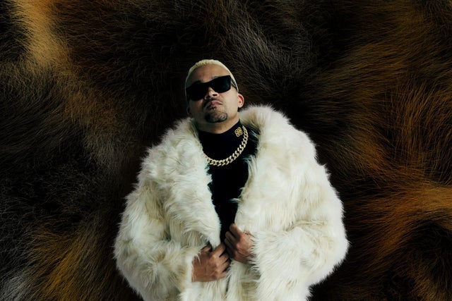 Presales to ka&iuml; richard cav&eacute;: members use these when buying pre-sale tickets