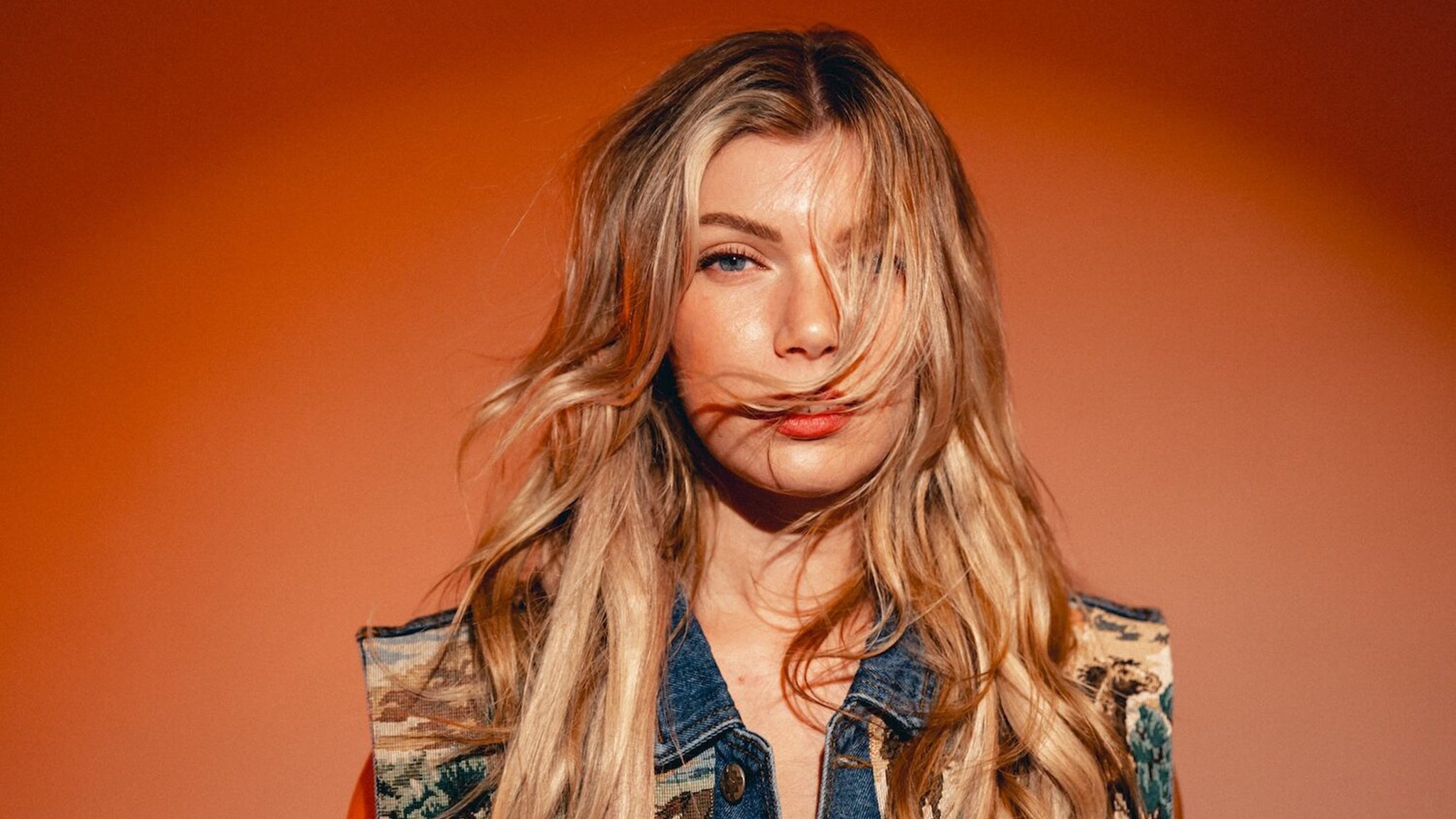 Hannah Mae | Comfort Seats