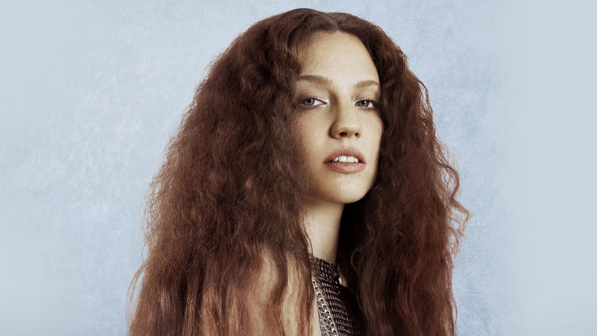 Jess Glynne